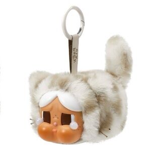 POP MART CRYBABY Wild but Cutie Series - Vinyl Plush Pendant VANILLA CUTIE